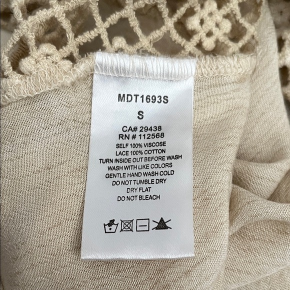 Miss Me Lace Detail Cream Blouse used good condition - Picture 6 of 7